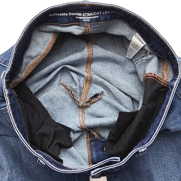 Chicos Women's DefineMe Jeans Blue Denim Straight Leg Ankle Stretch Size 12R - Picture 9 of 15